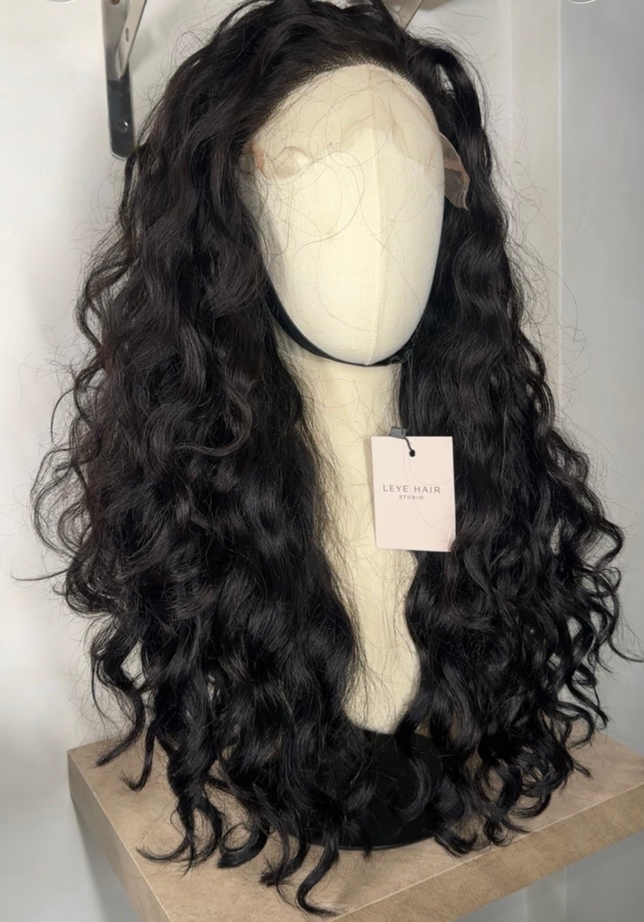 LEYE Ready to Wear Wig - Natural Wavy